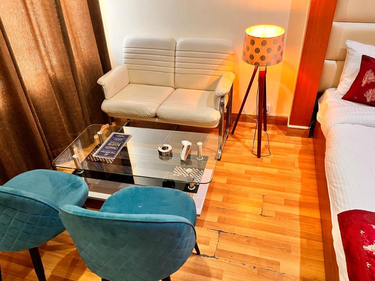 Oyster Pearl I Near Medanta Hospital I Sec-39 I Gurgaon Ξενοδοχείο Εξωτερικό φωτογραφία
