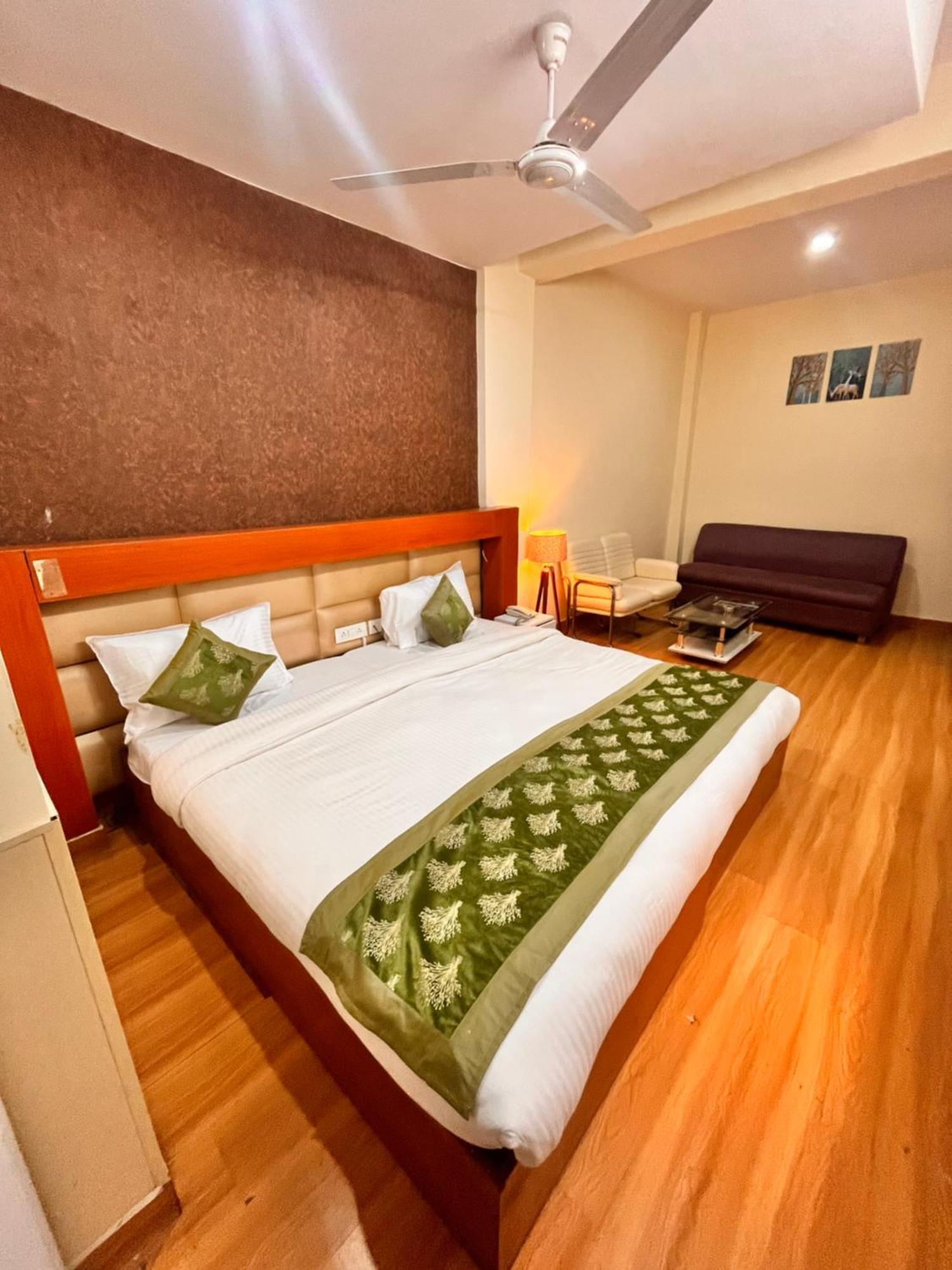 Oyster Pearl I Near Medanta Hospital I Sec-39 I Gurgaon Ξενοδοχείο Εξωτερικό φωτογραφία